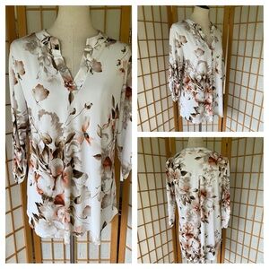 White Birch Light Tan  Floral Stretch Top SZ L